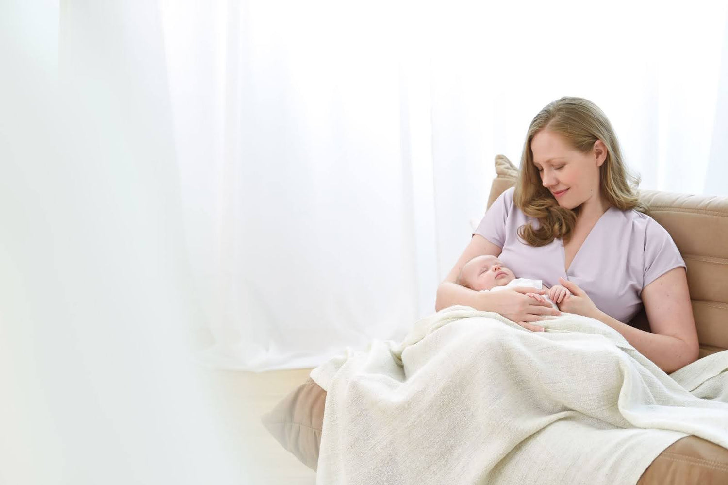 How to Create a Calm and Stress-Free Breastfeeding Environment at Home