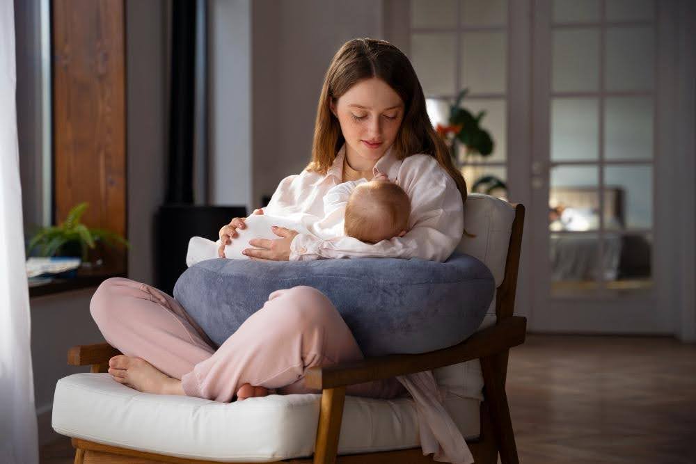How to Relieve Sore Nipples and Engorgement from Breastfeeding