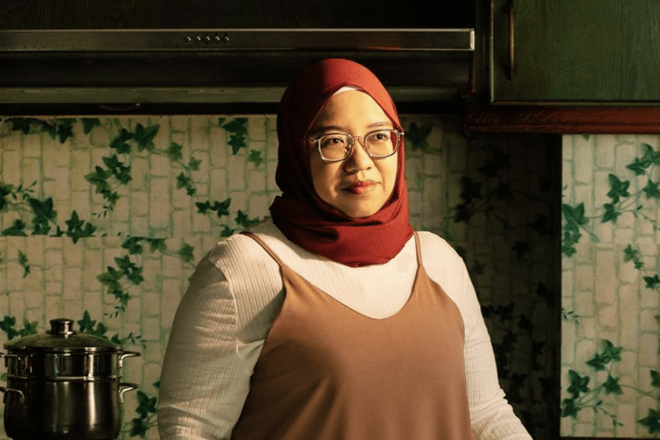 Portraits of Strength: Rosnah Roselee - Hegen