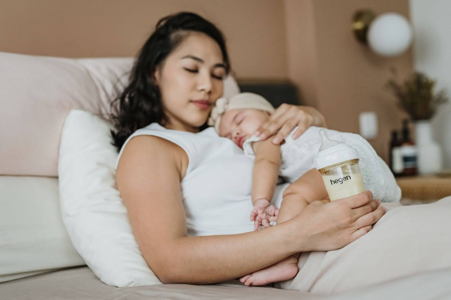 The EASY Baby Schedule: A Guide to Establishing a Routine for Your Newborn